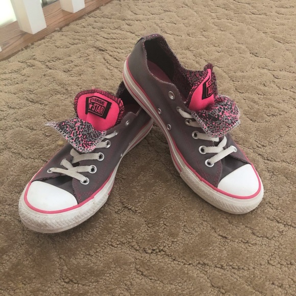pink leopard converse